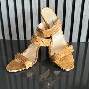 Manolo Blahnik sexy 3 1/4 sandals. Size US 8.  Patent leather